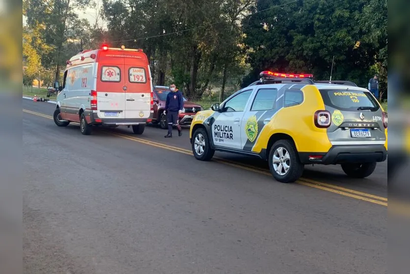  Samu e Polícia Militar no local do acidente 