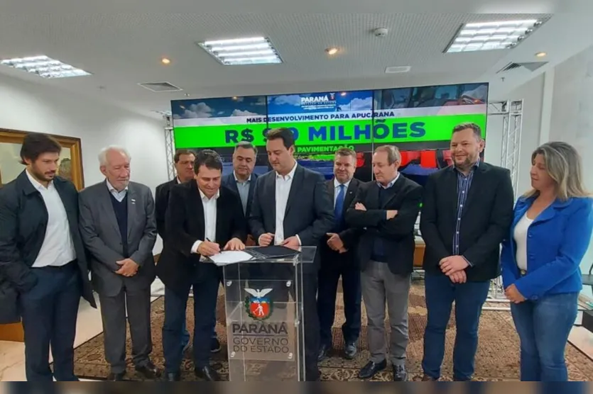  Segundo o prefeito, que esteve na solenidade acompanhado do vice-prefeito Paulo Vital, a empreiteira vencedora da licitação dará início às obras nesta quarta-feira (29) 