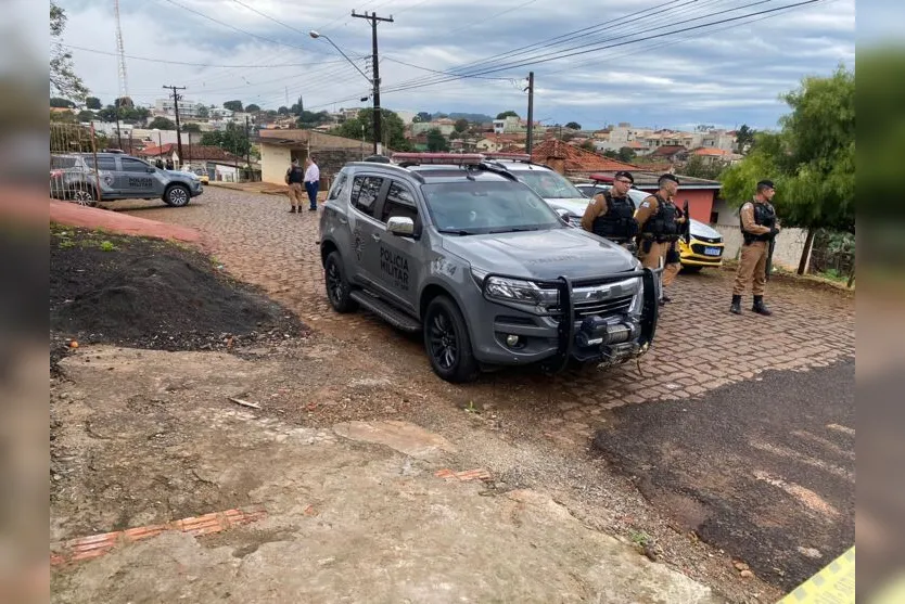  Uma ambulância da saúde do município foi chamada, mas o rapaz já estava morto 