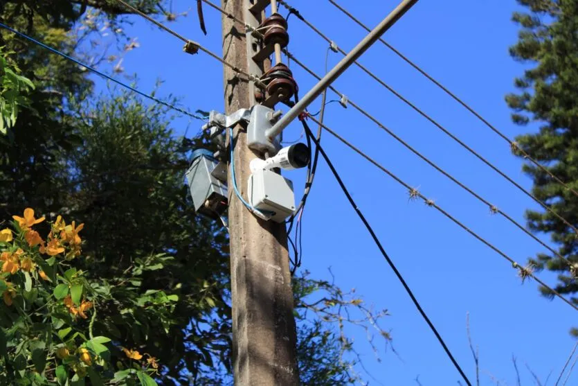  A Prefeitura Municipal de Arapongas realizou melhorias na avenida central da Colônia Esperança 