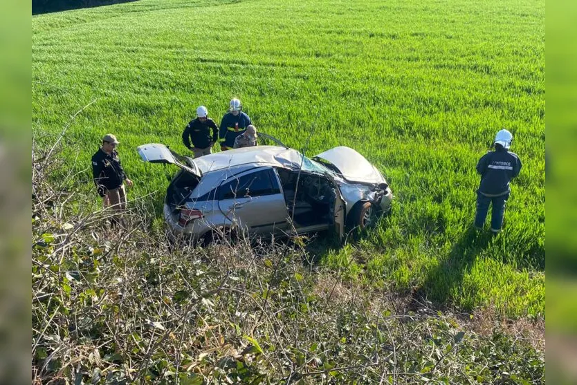  Além disso, o homem disse que o acidente pode ter ocorrido durante a madrugada, pois quando encontrou o automóvel, o motor já estava frio 