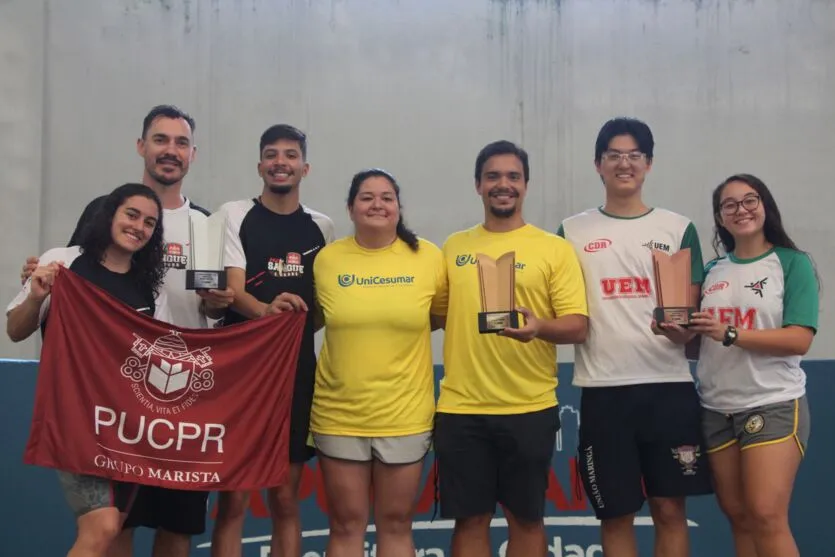 Atletismo e natação dão início ao 61º Jogos Universitários do Paraná