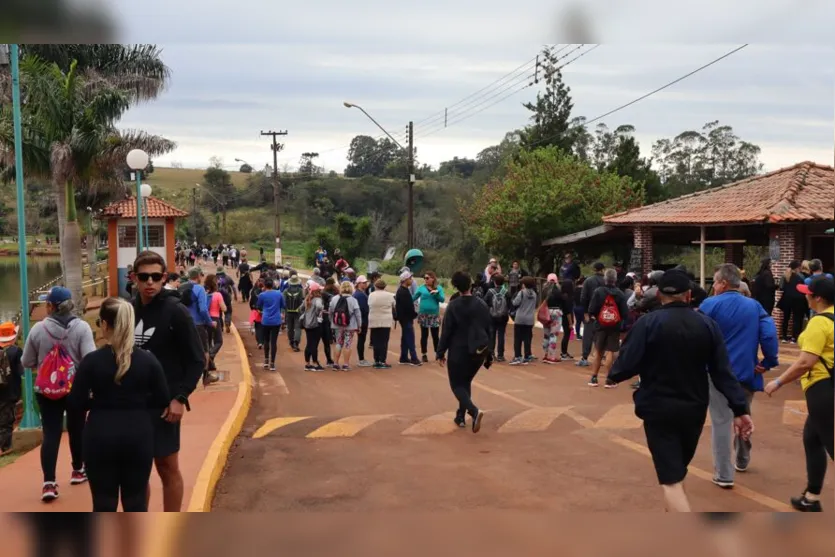 Caminhada da Juruba bate recorde de participantes em Apucarana