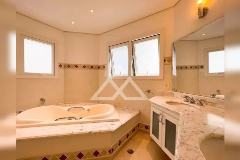 Casa em que Hebe passava férias é colocada à venda por R$ 18 milhões