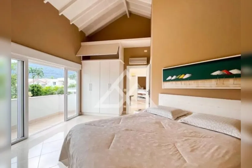 Casa em que Hebe passava férias é colocada à venda por R$ 18 milhões