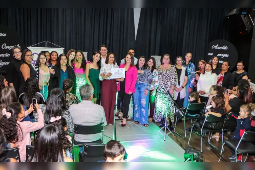 Centro da Mulher forma 113 novas profissionais em Apucarana