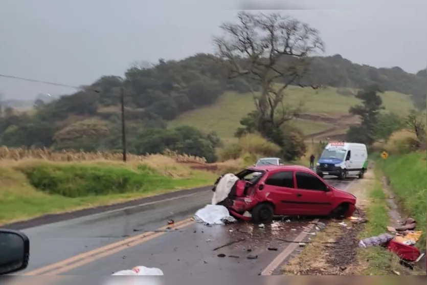 Enfermeira morre após capotar o carro na PR-453 em Borrazópolis