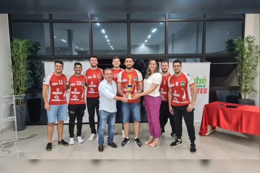 Equipe de voleibol de Apucarana é campeã nos Jogos Abertos de Cambé
