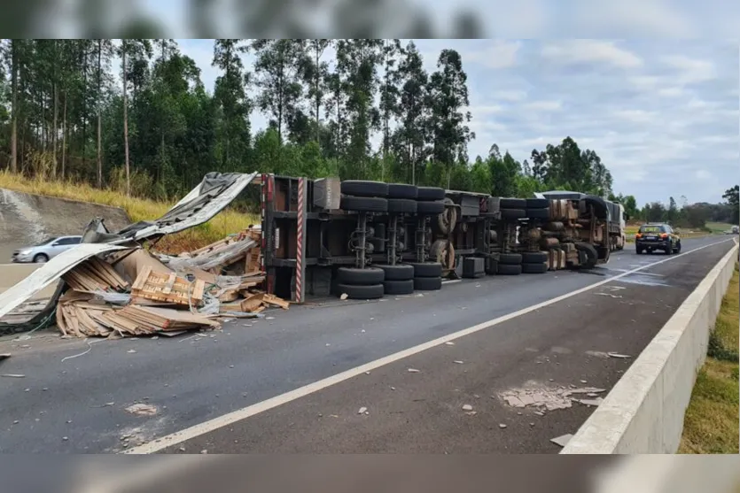  Equipes do DER foram chamadas para sinalizar o trânsito e orientar motoristas 