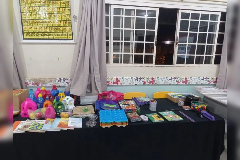  Foram trabalhadas atividades práticas para a alfabetização de jovens e adultos 