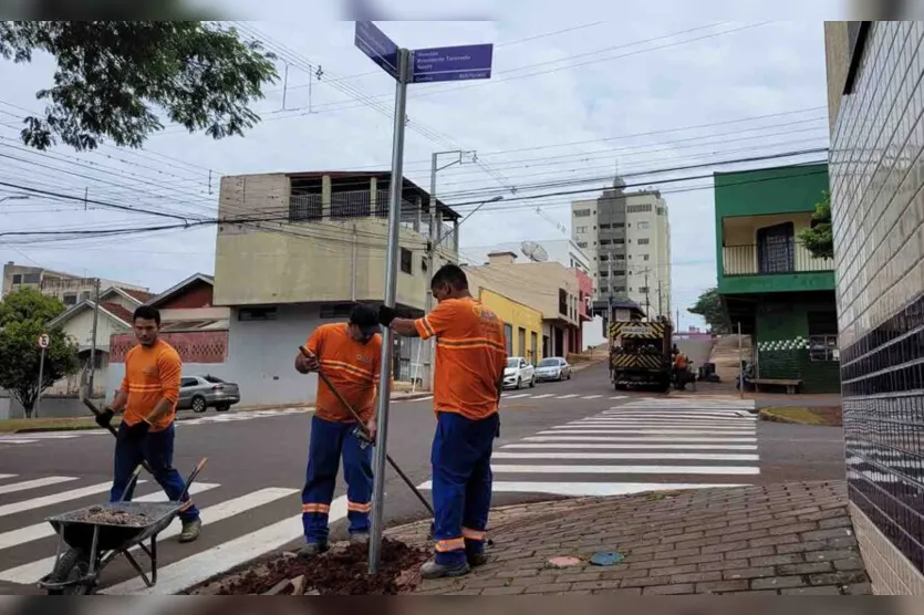 Ivaiporã substitui e implanta placas com os nomes das ruas e avenidas