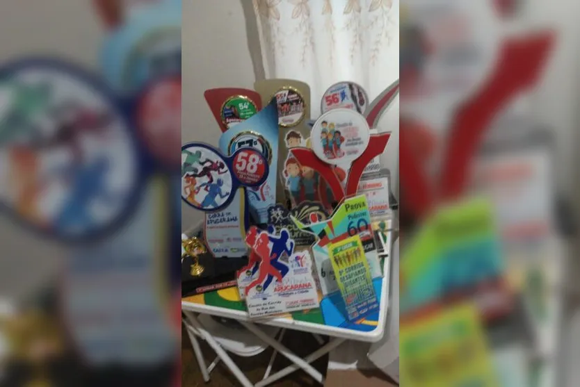  Já foram 13 troféus conquistados desde quando começou a correr 