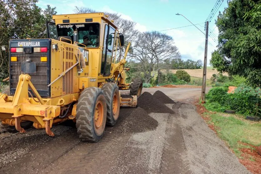  Na primeira, foi pavimentada a via principal, a Estrada Expedicionário João Rechocoski 