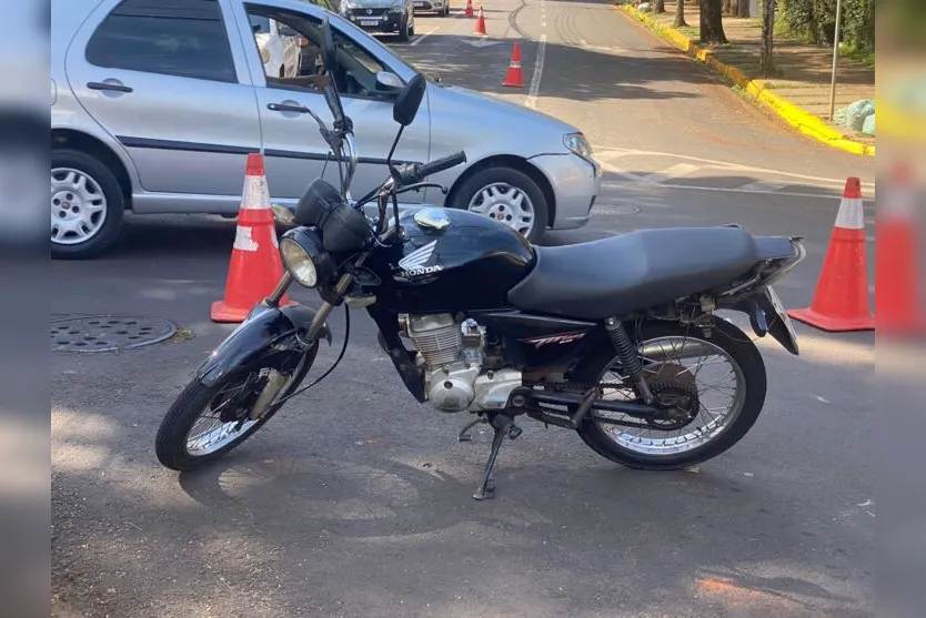  O motorista da moto Honda sofreu uma queda 
