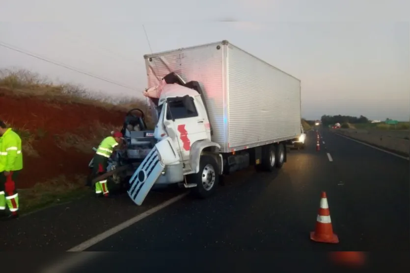  O motorista de 49 anos foi preso e encaminhado à Polícia Federal em Londrina/PR 