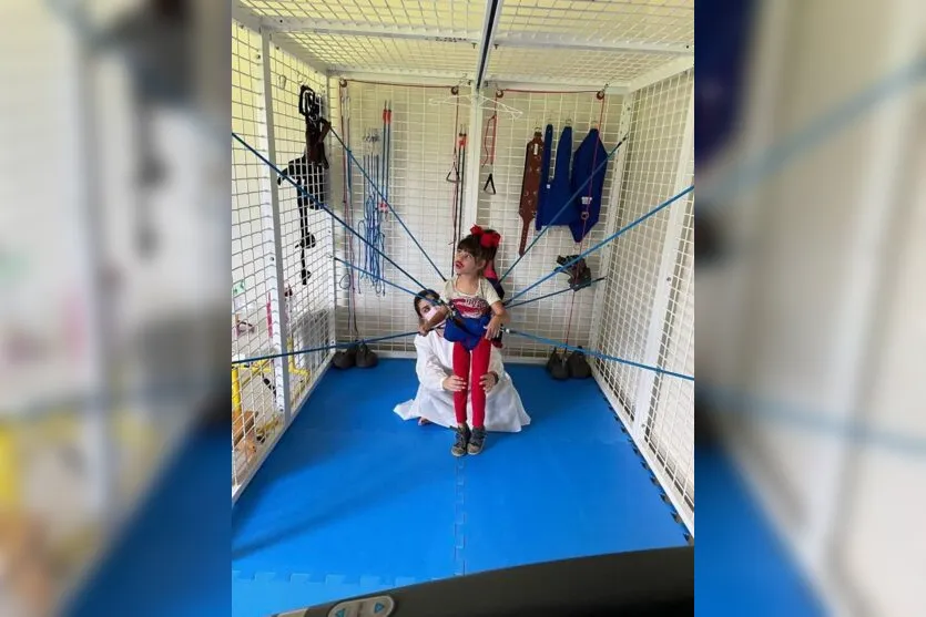 Prefeitura e Apae garantem tratamento pelo método PediaSuit; confira