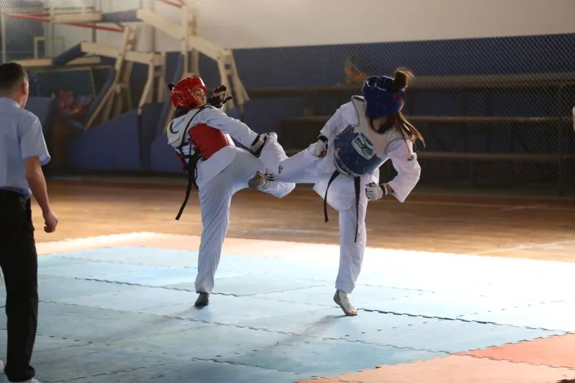 Universidades do oeste do PR dominam o taekwondo dos JUPS