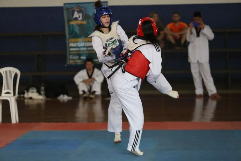 Universidades do oeste do PR dominam o taekwondo dos JUPS