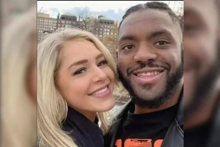  A modelo Courtney Clenney, de 26 anos, e o namorado Christian Obumseli 