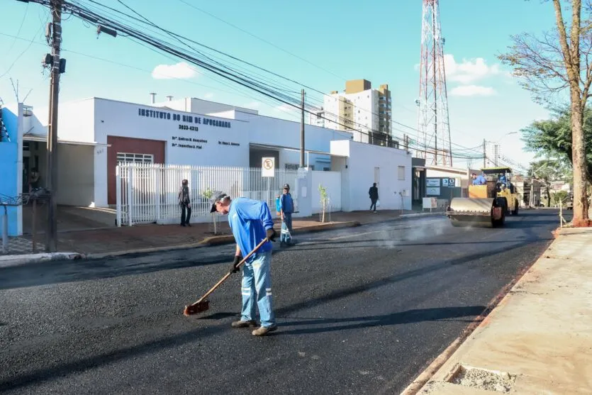 Apucarana continua com obras na Rua Bandeirantes