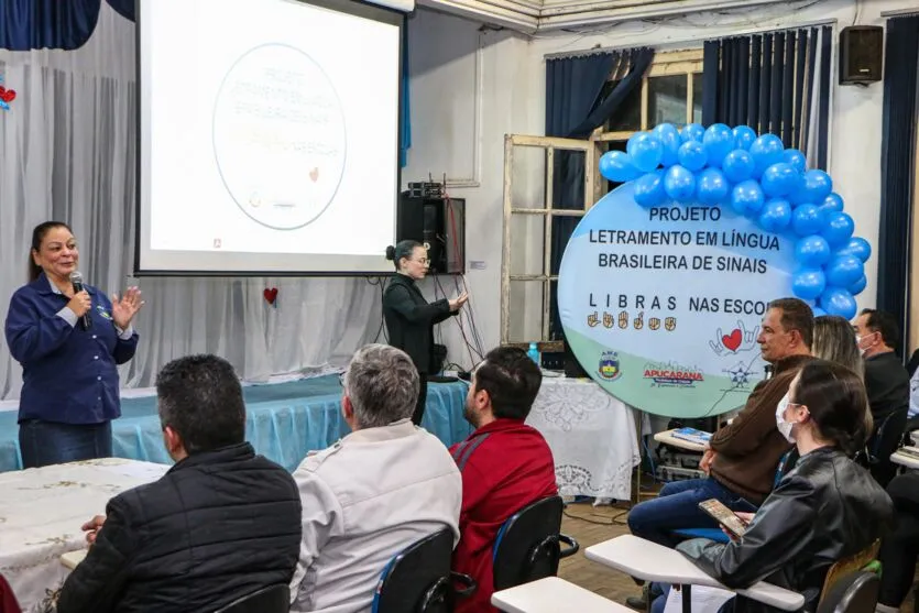 Apucarana implanta o ensino de Libras nas escolas da Rede Municipal