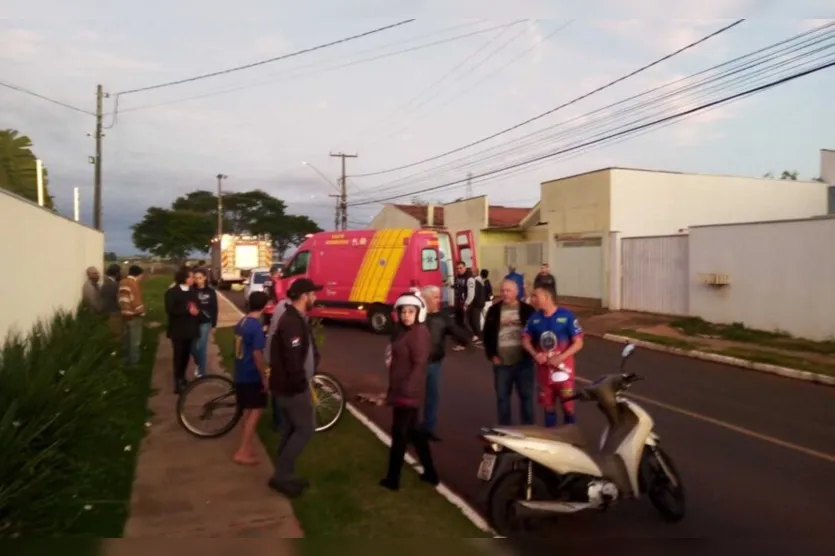 Batida entre carro e moto deixa duas pessoas feridas em Ivaiporã