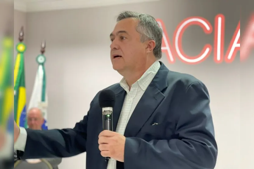  Beto, que foi prefeito em duas gestões em Apucarana, disputa ao cargo de deputado federal 