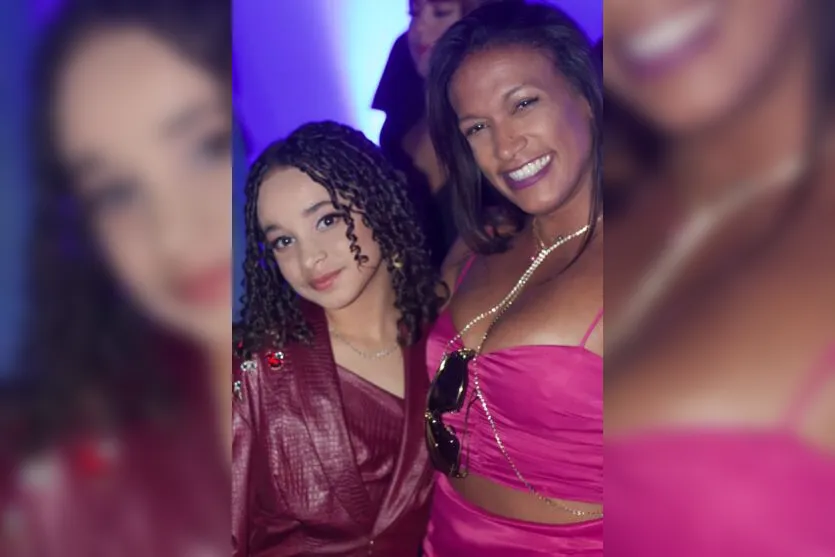 De Milhões: Bueno e Fabiane Miranda comparecem a desfile de Wenny Isa