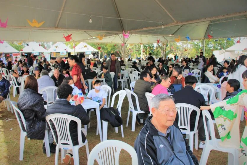 Festa do Ovo e do Abacate reúne aproximadamente 15 mil pessoas