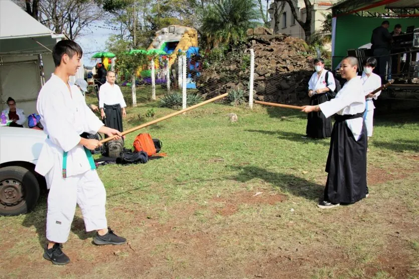 Festa do Ovo e do Abacate reúne aproximadamente 15 mil pessoas