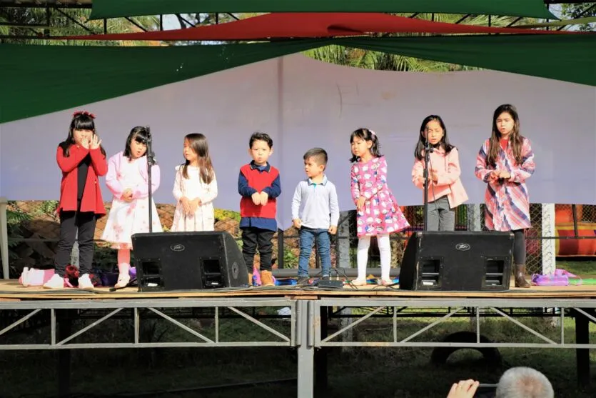 Festa do Ovo e do Abacate reúne aproximadamente 15 mil pessoas