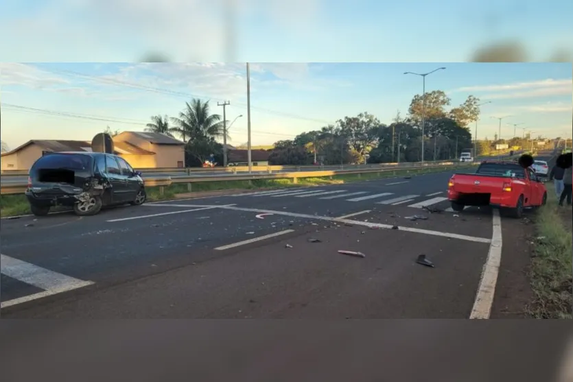 Motorista freia para desviar de cachorro e causa acidente em Arapongas