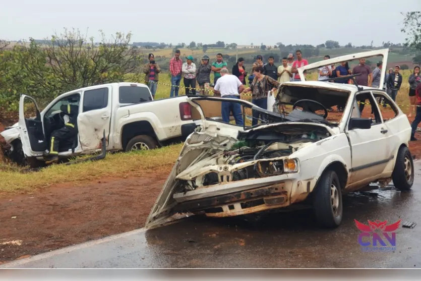  O acidente foi registrado na rodovia PR-463, entre os municípios de Paranacity e Colorado. 