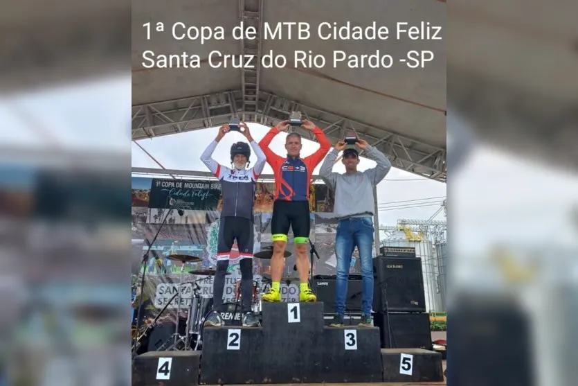  O atleta Edenilson Valdinei Máximo, da equipe Jandaia Bikers, ficou em primeiro lugar 