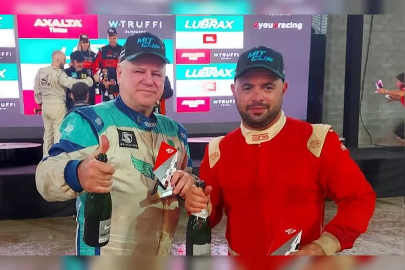  O piloto Otávio Enz, o Marreco, que terá Rodrigo Khezam como navegador, já testou sua nova Mitsubishi Triton – preparada de fábrica - que será utilizada no Rally dos Sertões 