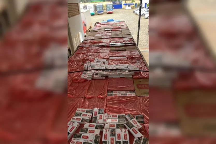 PF prende homem com 300 mil maços de cigarro no Paraná