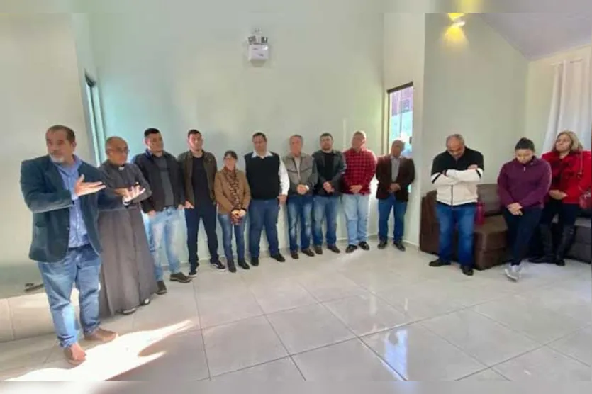 Prefeitura reinaugura Capela Mortuária de Lunardelli