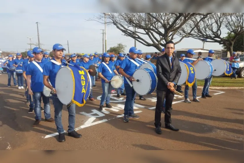  A Fanfarra Municipal Sinfonia da Serra, vem se consolidando como uma das mais tradicionais do Vale do Ivaí 