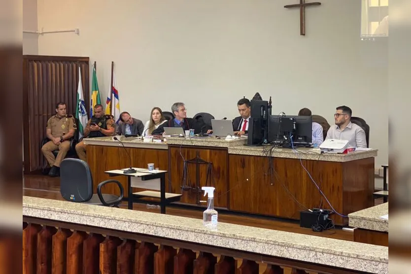  A defesa do acusado esteve a cargo dos advogados criminalistas José Teodoro Alves e Thiago Teodoro Alves 