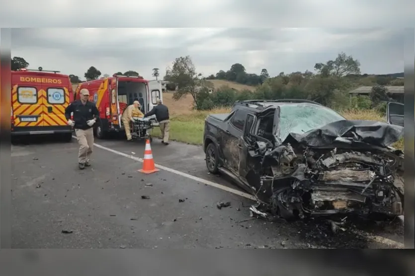  A via ficou completamente interditada, nos dois sentidos 