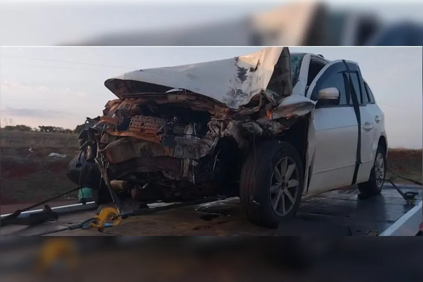  A vítima, condutora do carro, foi encaminhada para o Honpar de Arapongas 