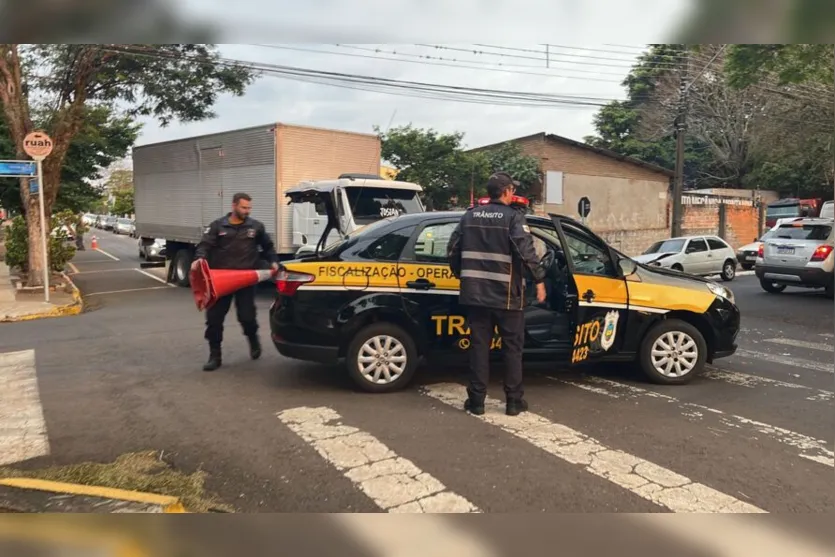  Agentes de Trânsito foram até o local que precisou ser interditado durante o socorro. 