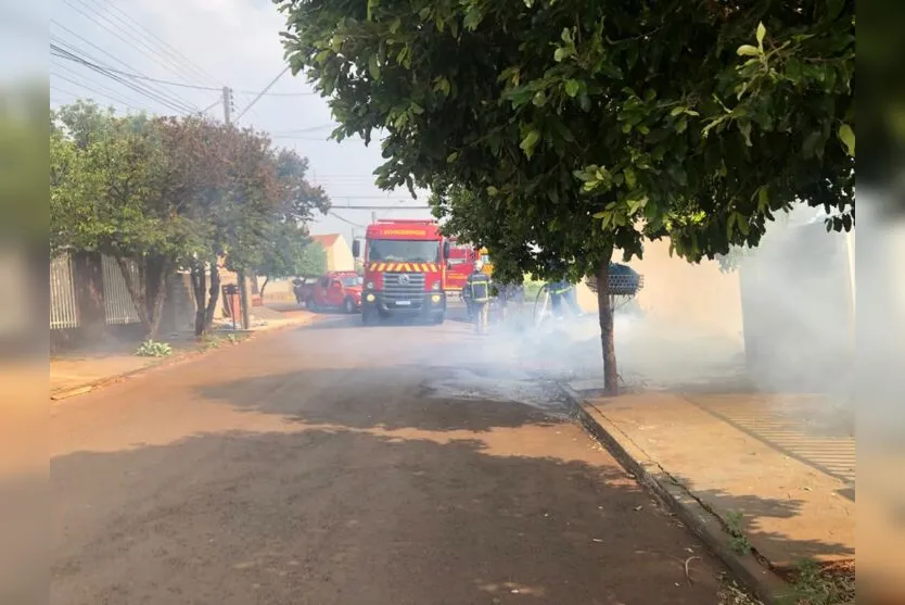  Apesar do susto, as chamas foram contidas pelos socorristas e ninguém sofreu ferimentos 