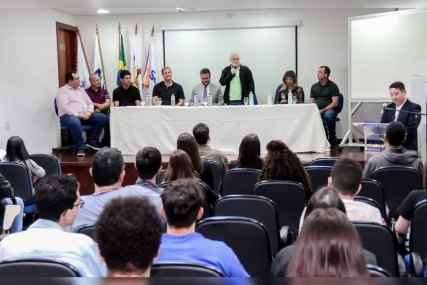 Apucarana inicia capacitação de jovens na administração pública