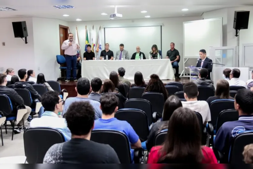 Apucarana inicia capacitação de jovens na administração pública