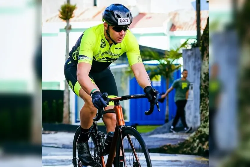  Apucaranense Thiago Olanczuk Alves, de 32 anos, fez a prova de ciclismo em 100 km 