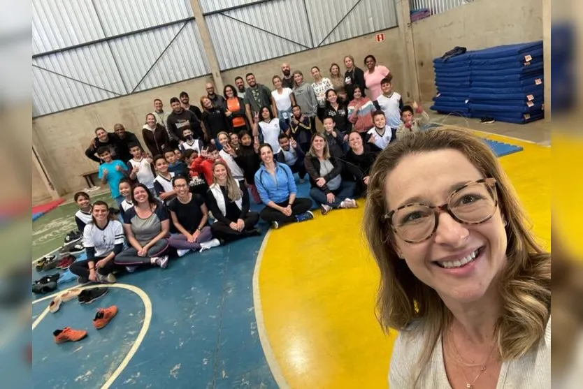 Arapongas: Professores de Educação Física participam de capacitação