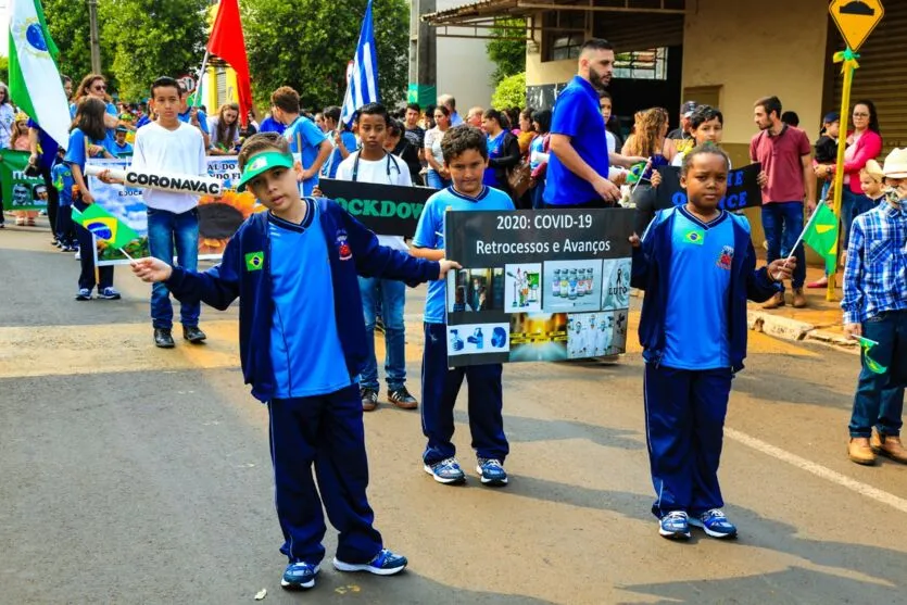 Desfile da Independência  realizado com sucesso em Jardim Alegre