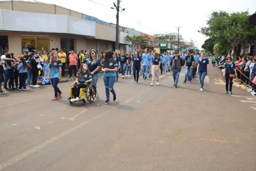 Desfile da Independência  realizado com sucesso em Jardim Alegre