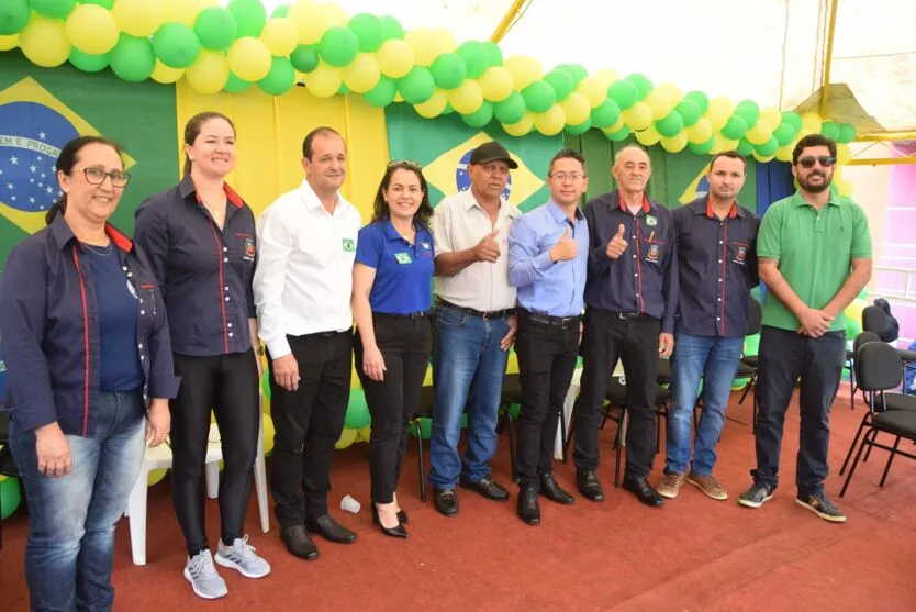 Desfile da Independência  realizado com sucesso em Jardim Alegre